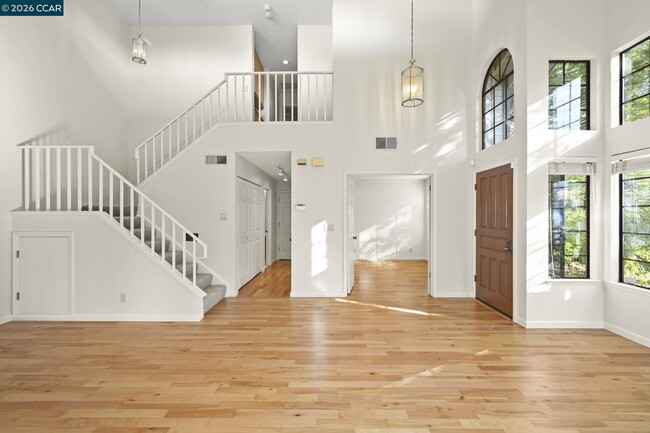 Photo - 52 Garden View Ln