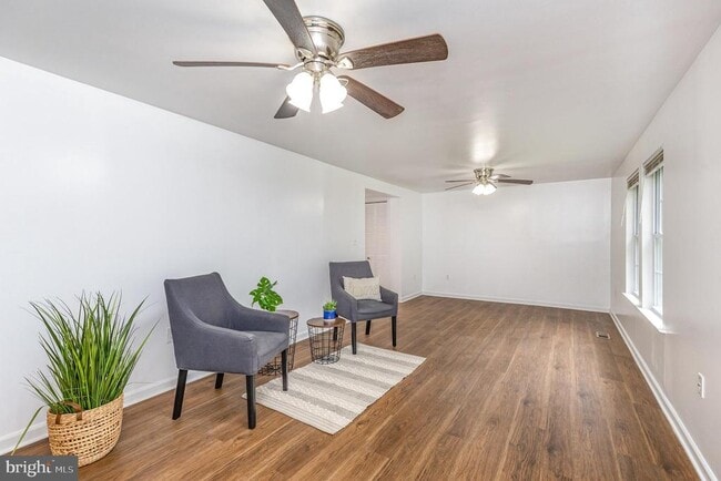 Building Photo - 6024 Stanfield Rd Rental