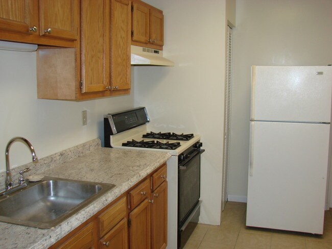 Photo - 721 Main St Unit #5