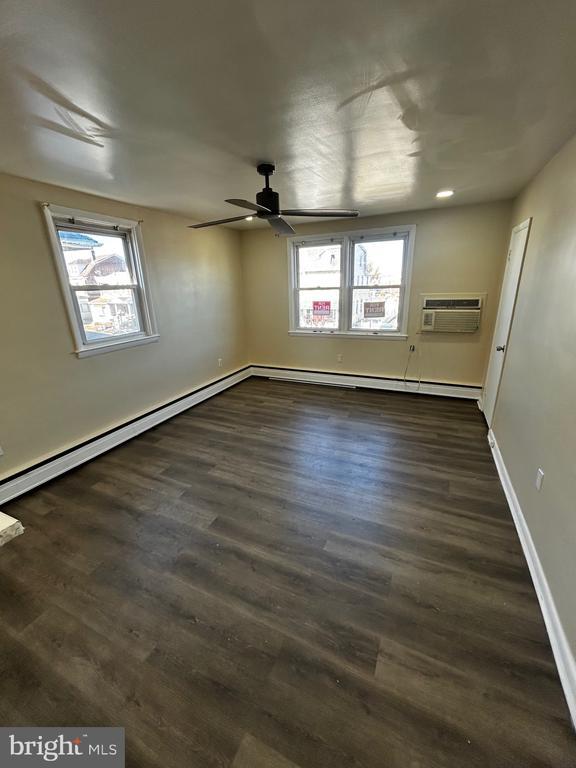 Building Photo - 7347 Tabor Ave