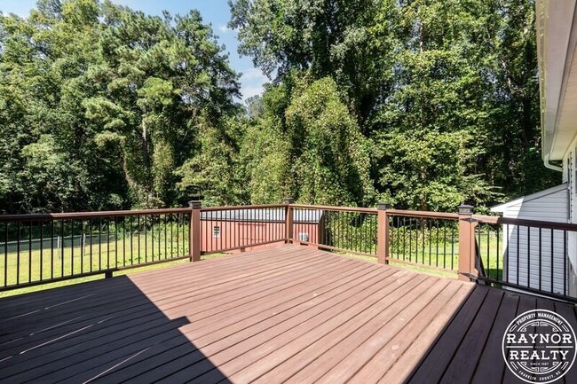 Photo - 133 Madeline Ct