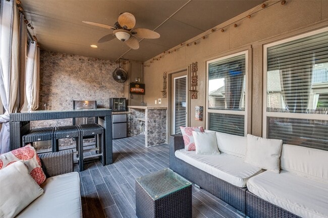 Photo - 5707 Headquarters Dr