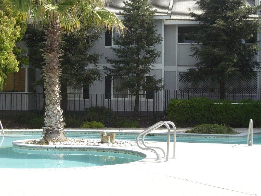 2 Bed/2 Bath - 2 Bed/2 Bath