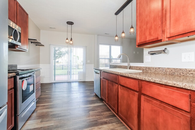 Photo - 237 Hennepin Dr