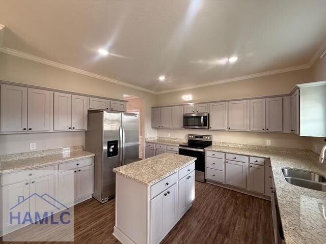 Photo - 117 White Oak Dr NE