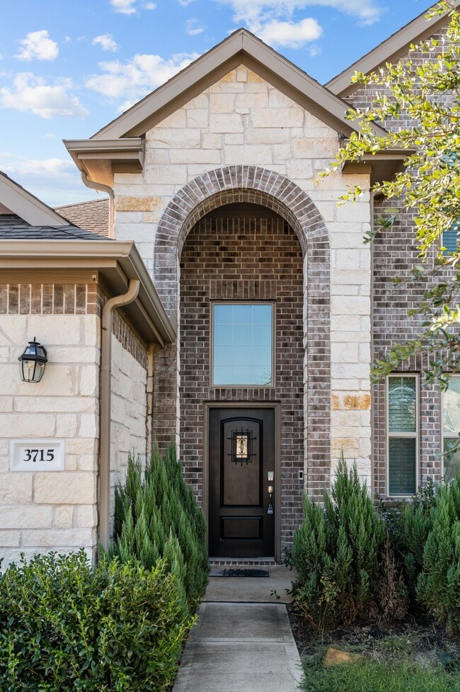 Photo - 3715 White Gardenia Ln