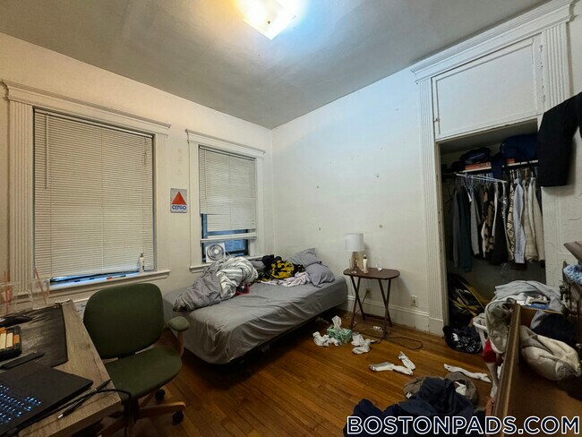 Photo - 1254 Commonwealth Ave Unidad 3