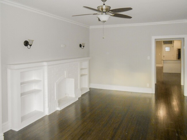 Photo - 5156 N Leavitt St Condo