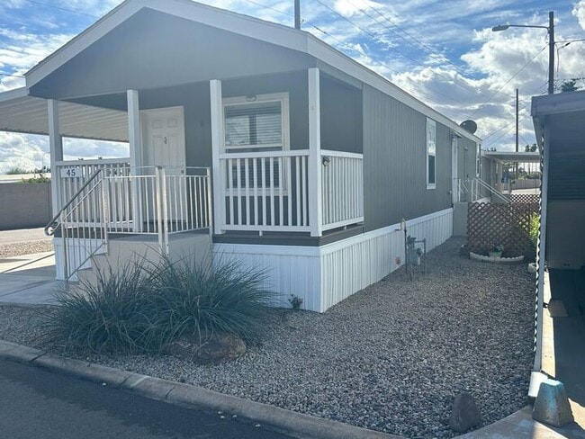 Building Photo - 530 S Alma School Rd