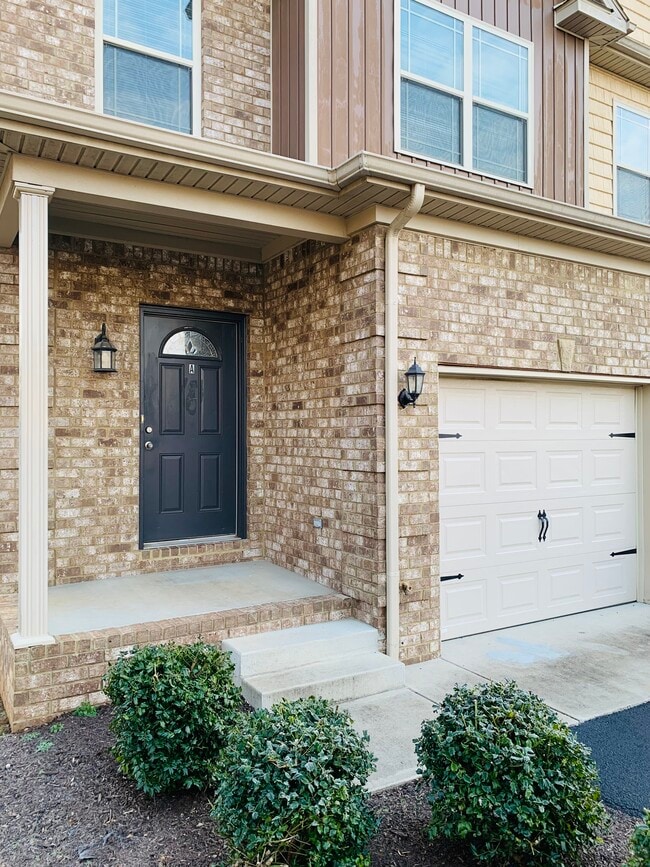 Photo - 520 Village Creek Dr Townhome