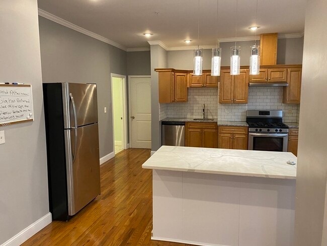 Building Photo - 53 Marshall St Unit 1