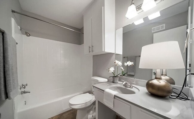 Photo - Avery Park & Square Apartments