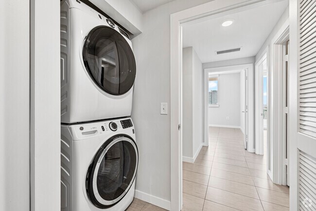 3BR, 2BA - 1,290 SF - Laundry Closet
