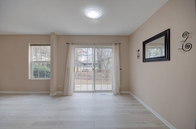 Photo - 2421 Stoughton Cir