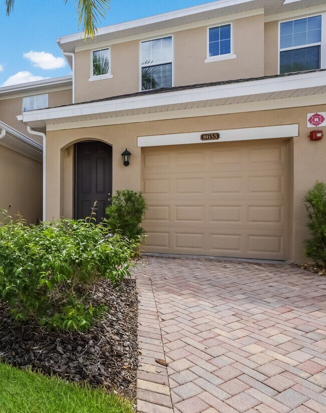 Photo - 8653 Karpeal Dr