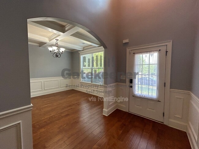 Photo - 124 Village Pl