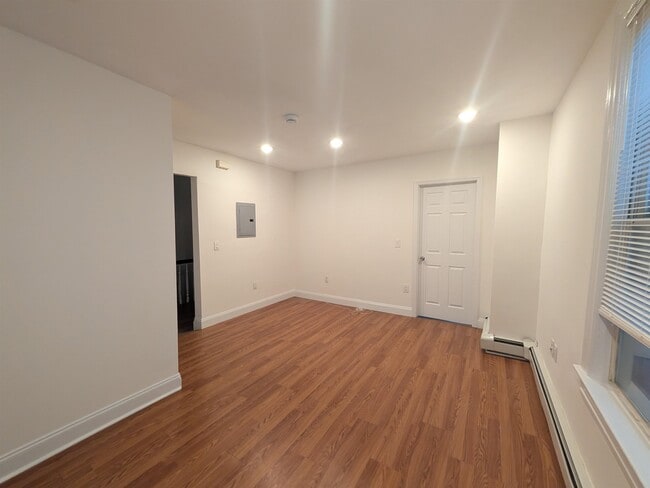 Photo - 12 Pollock Ave