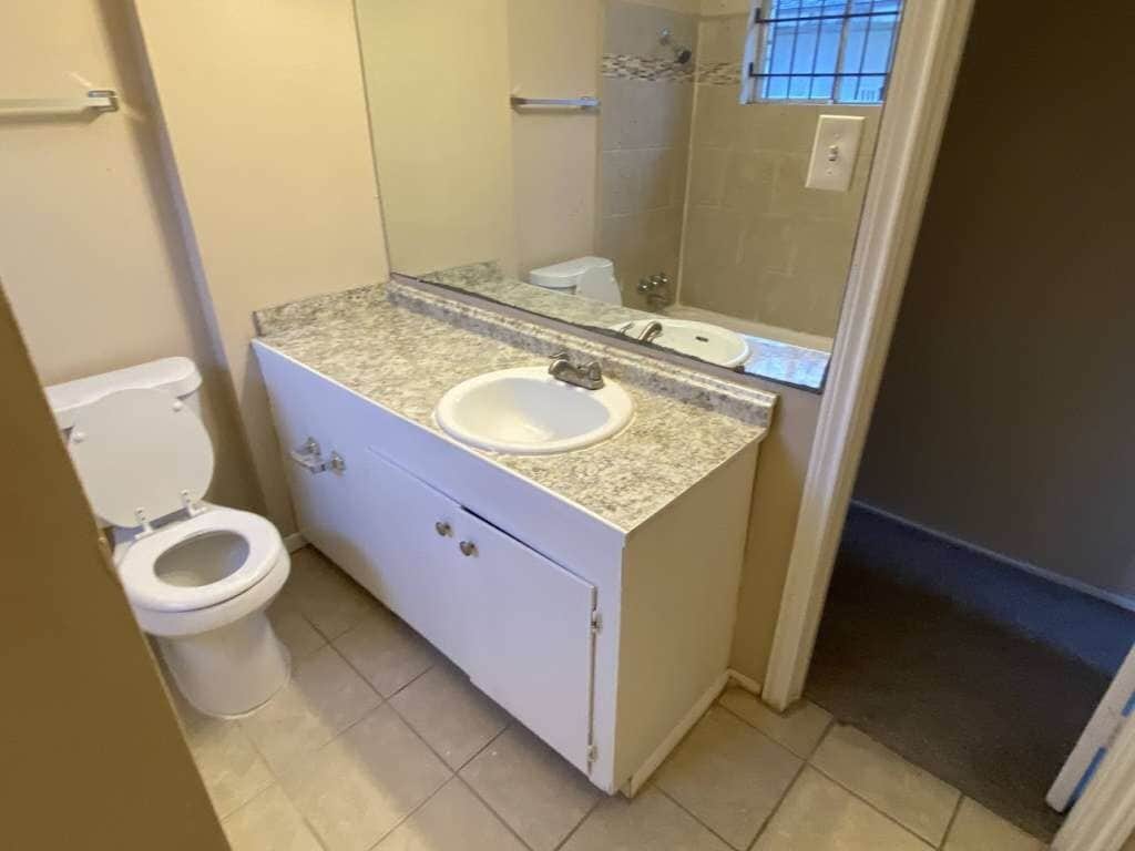 Photo - 10818 Carlton Dr