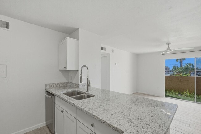 Photo - 8055 E Thomas Rd