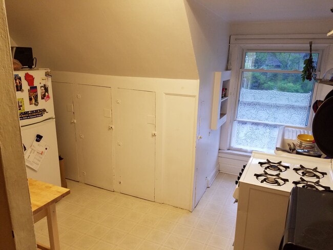 Photo - 1259 Spaight St Unit #3