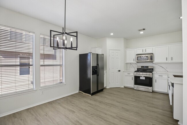 Photo - 1705 Stuart St