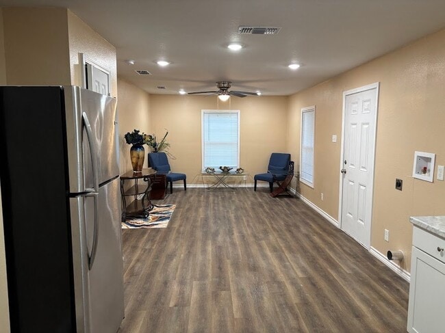 Photo - 2075 FM 2625