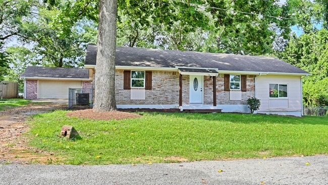 Photo - 704 Natchez River Cir
