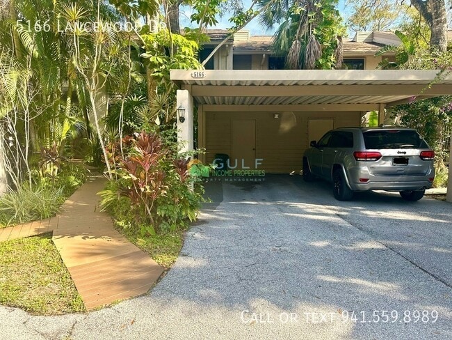 Building Photo - 5166 Lancewood Dr