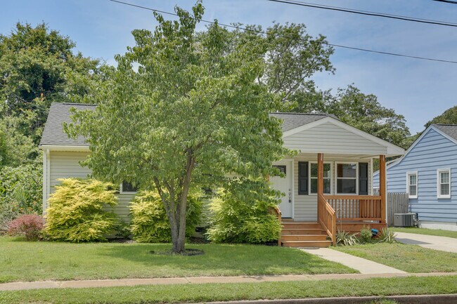 Photo - 1405 Baychester Ave