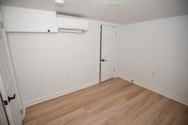 Photo - 1388 W 83rd St Unidad 114