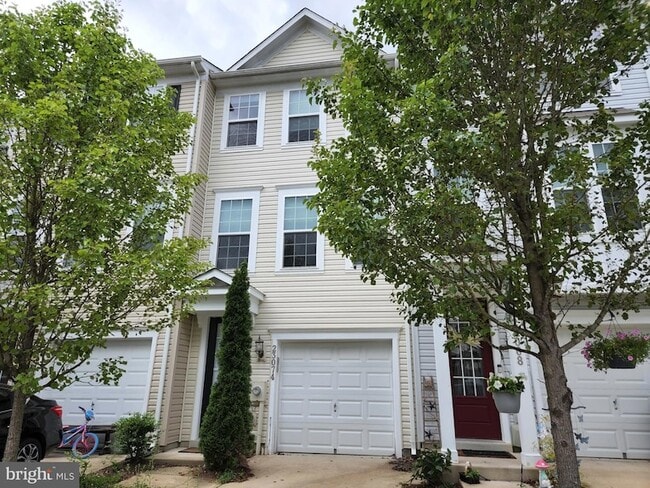 Building Photo - 23074 Foxglove Way