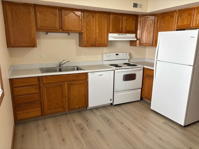Photo - 4520 Baldwin Ave Unit 3