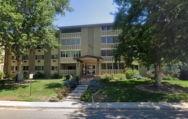 Building Photo - "Charming 1-Bedroom Condo Retreat in the Heart of Denver – Spacious 855 Sq Ft!" Unit #6D