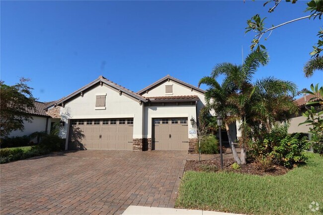 Building Photo - 13045 Steinhatchee Loop Rental