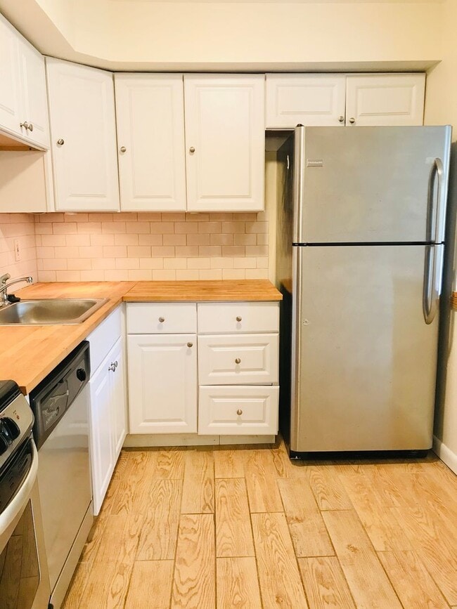 Photo - Gorgeous 2-Bed/1.5-Bath Townhouse in West Chester! Available Early September!