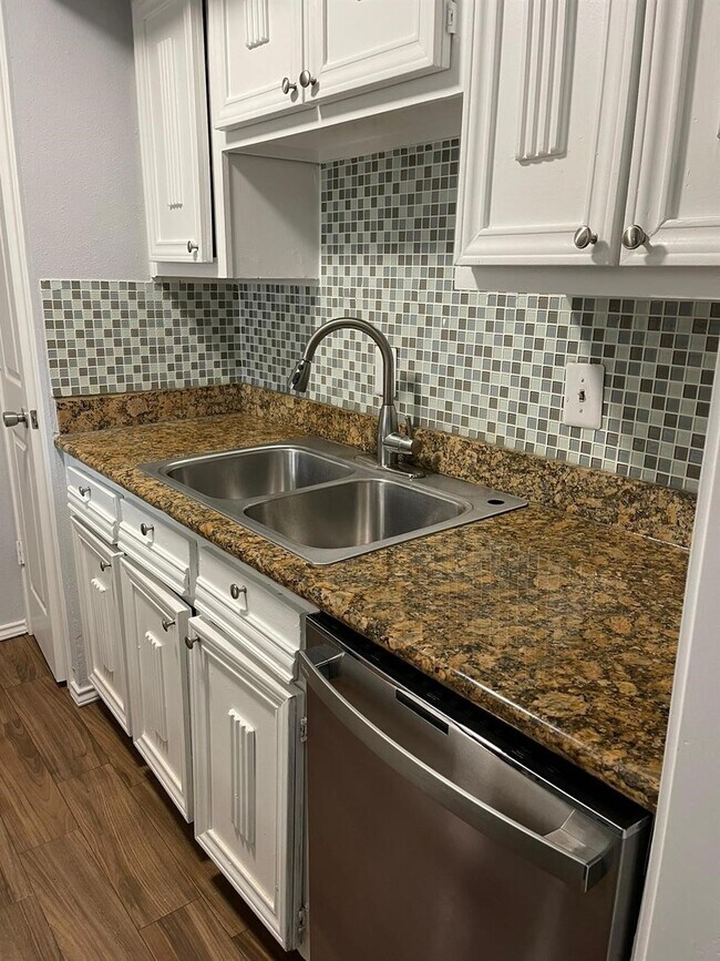 Photo - 6402 Del Monte Dr Unit 72