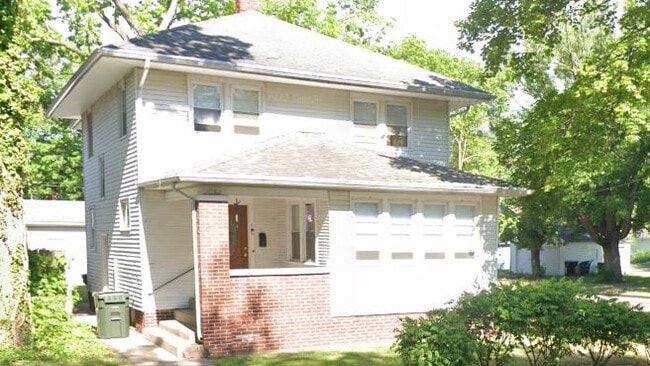 Building Photo - 801 S 23rd St Rental