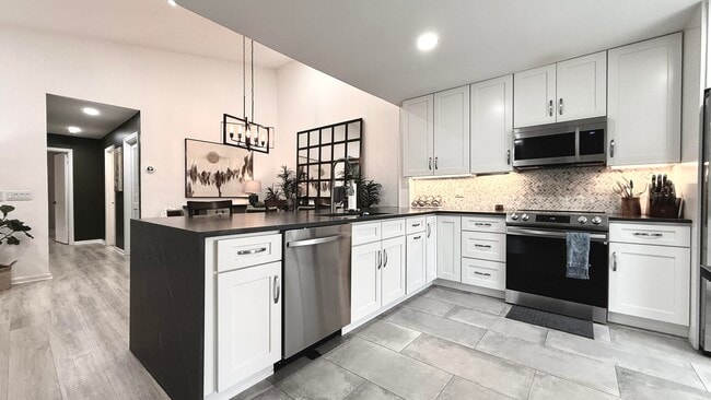 Photo - 5016 Heatherhill Ln Unit 10