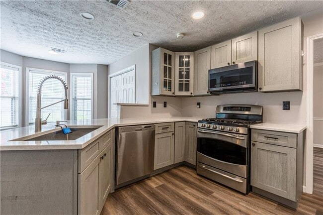 Photo - 3192 Dunlin Way