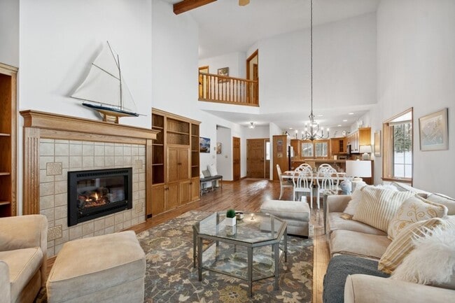 Photo - 3 bedroom, 2.5 bath townhome, close to Whitefish Lake State Park and the Golf Course