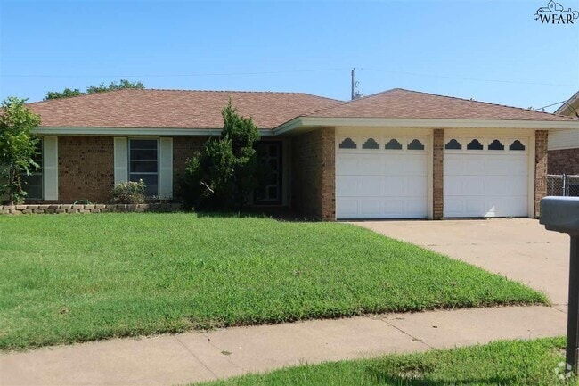 Building Photo - 2314 Randolph Dr Rental