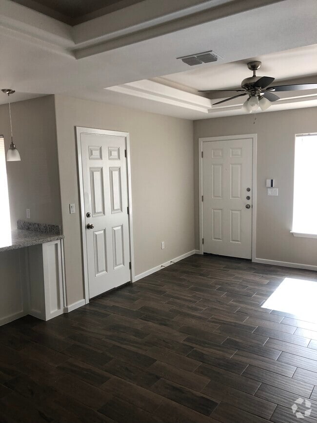 Building Photo - 2316 Taxco Court Unit Apt 4