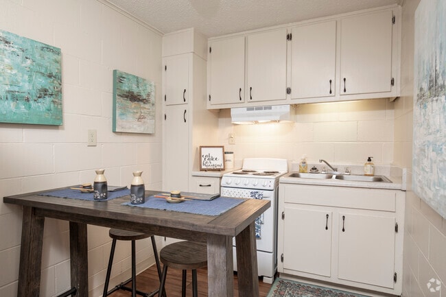 Photo - Canterbury Apartment Homes