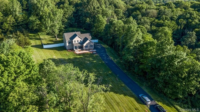 Photo - 16 Primrose Ln