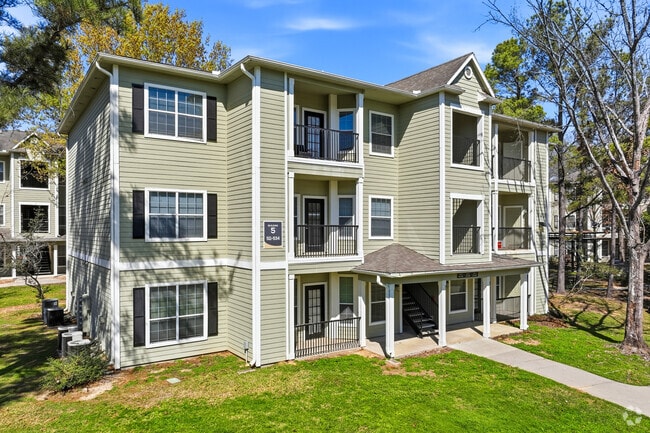 Building Photo - The Pines on Spring Rain