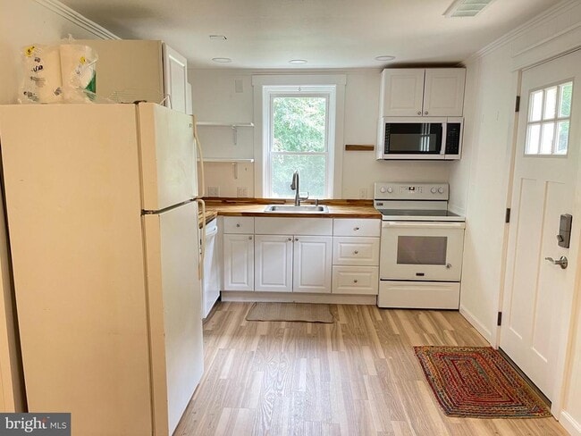 Photo - 43 Silopanna Rd