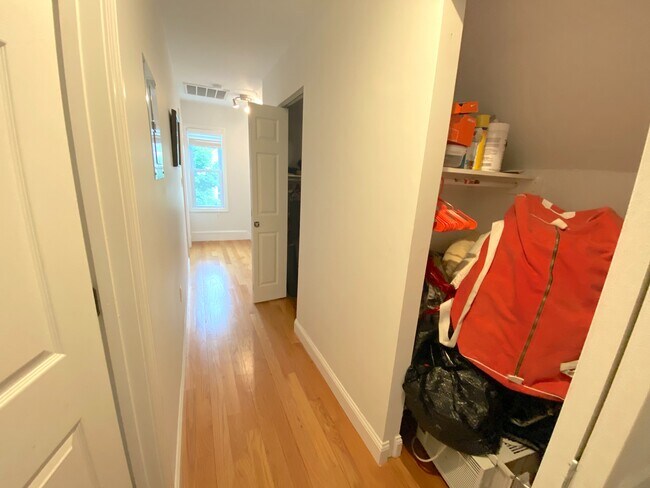 Photo - 16 Watson St Unit 2
