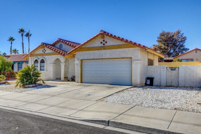 Photo - Single Story, Single Family Home!
