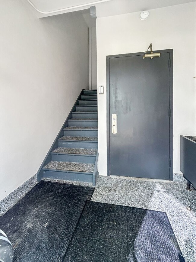 Photo - 101 E Lincoln Ave Unit 101 East Lincoln Avenue - 4A