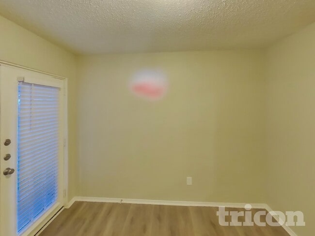 Photo - 300 Ripplewood Dr
